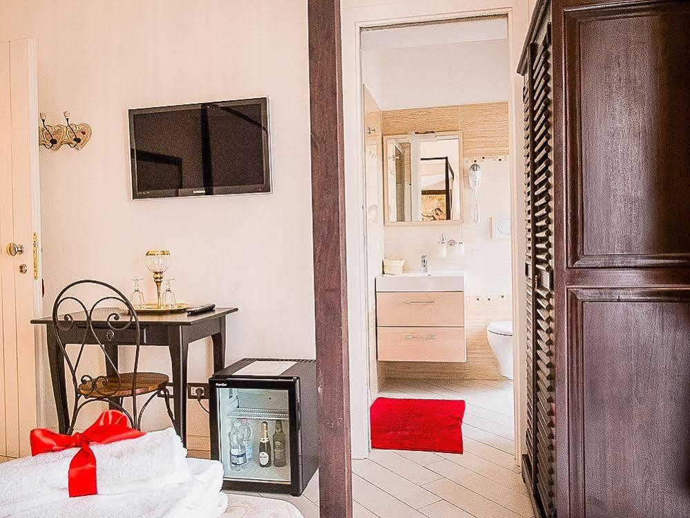 Suites Roma Tiburtina Bagian luar foto